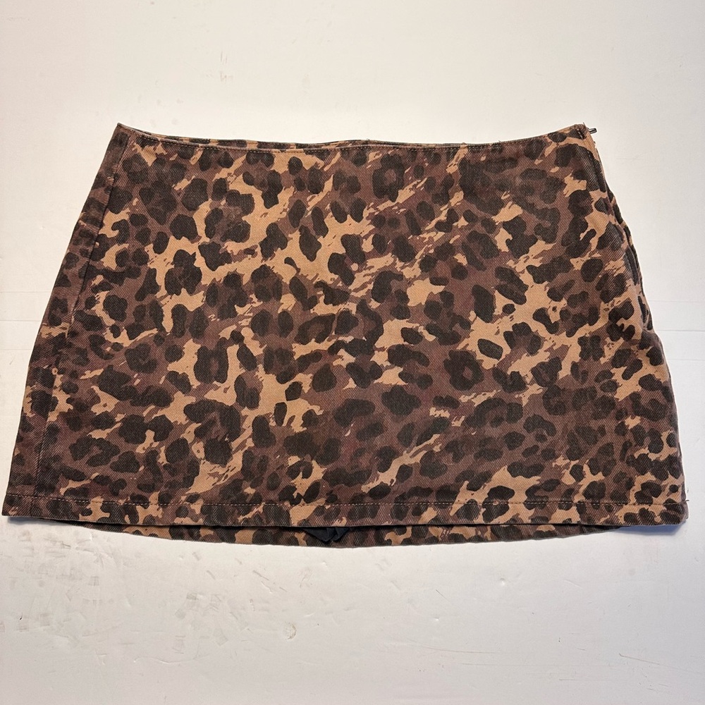 Abercrombie Cheetah Mini Skort
